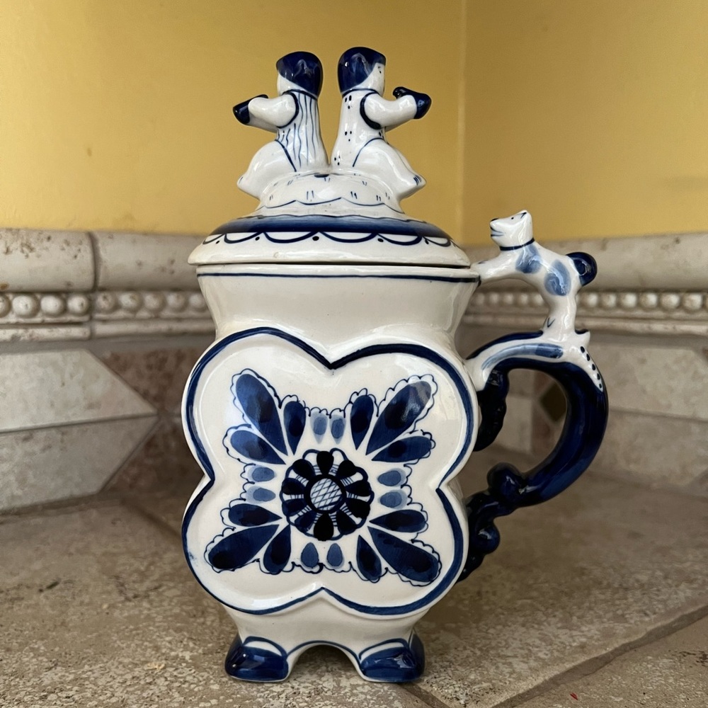 Cutest Bombay Blue/White Russian Teapot